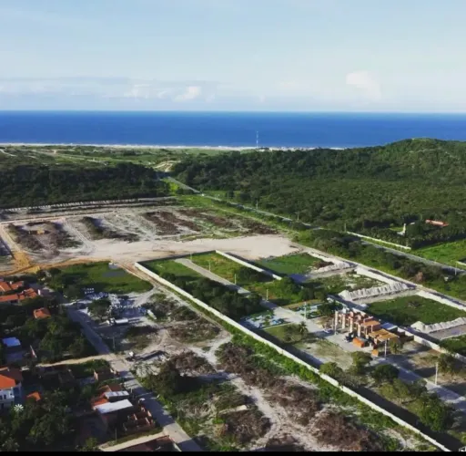 Lotes à 1000 metros do Mar. Mensais à partir de R$ 399,00.