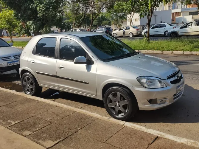Chevrolet Celta Spirit/ LT 1.0 MPFI 8 com sinistro no documentoV Flexp. 5P 2015