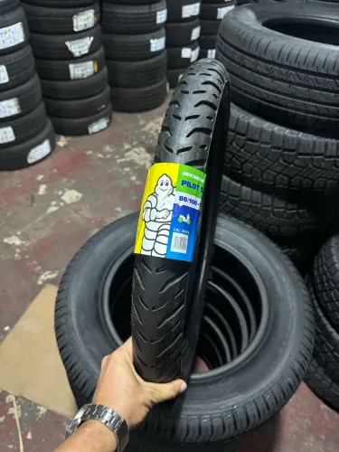 Pneu Michelin 80/100 R18 Sem Câmara