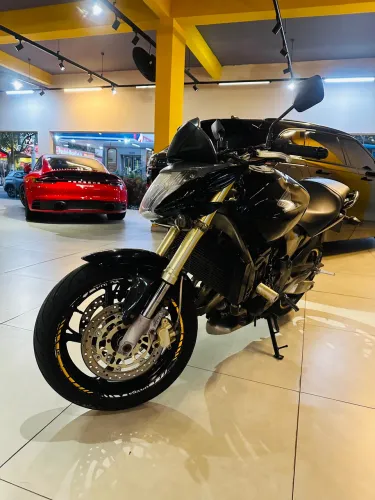 Cb600f hornet 2010 particular