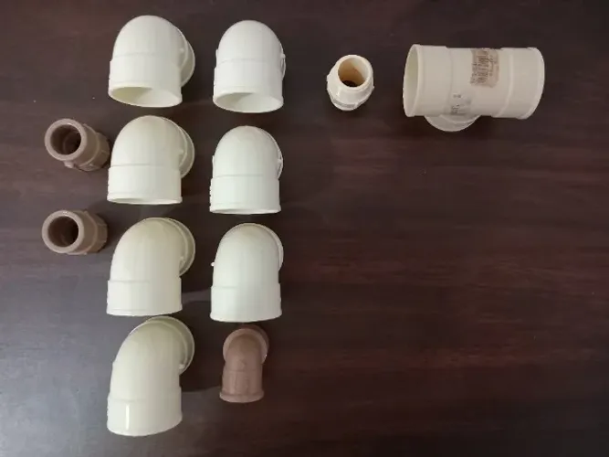 Materiais de sobra para obra