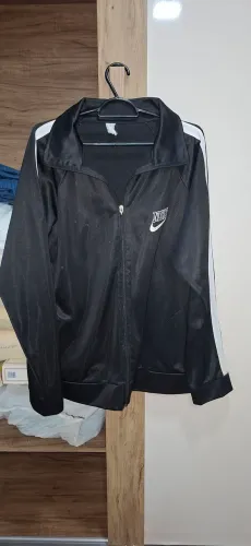 Corta vento Nike 