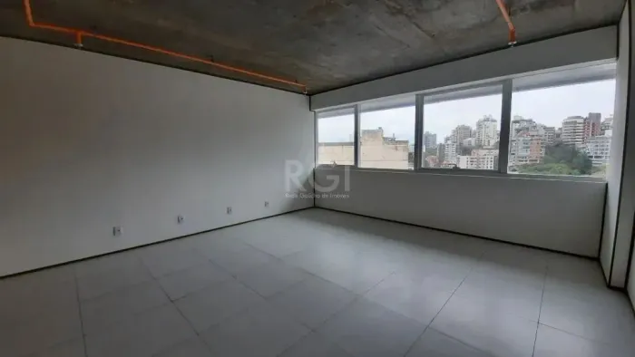 Sala Para Comprar m² por R$ 350.000,00- Floresta - Porto Alegre/RS