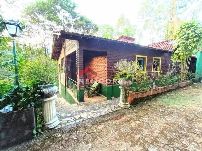 Chácara em Qiuntas da Serra - Quintas da Serra - Caeté/MG