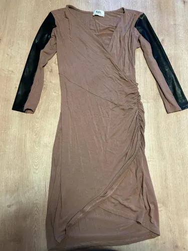 Vestido de festa usado apenas duas vezes