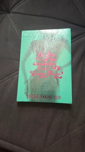 O Sete Maridos de Evelyn Hugo - Livro NOVO