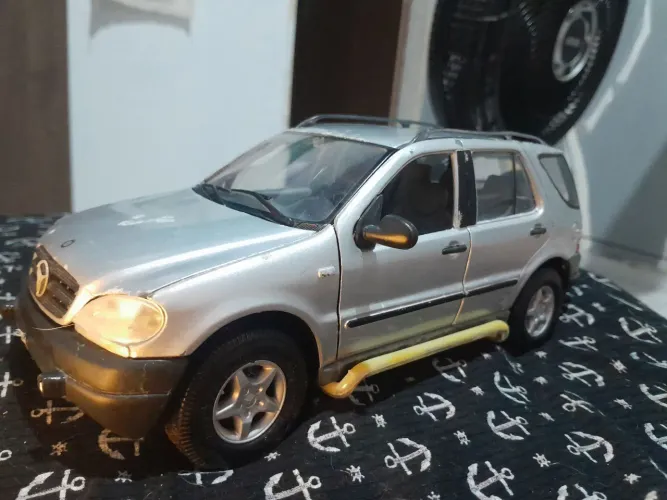 Mercedes-Benz ML 320 Miniatura 