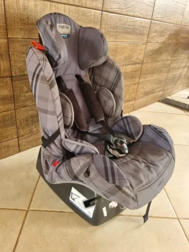 Cadeira Infantil Para Auto Até 25 Kgs Matrix Evolution Burigotto Cinza