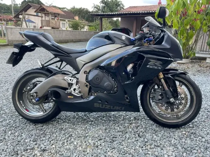 GSX R SRAD 1000 2013