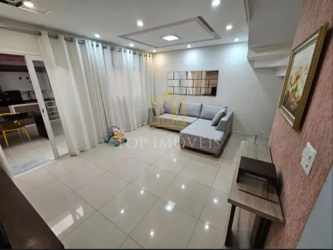 OPORTUNIDADE ÚNICA EM CONDOMÍNIO CLUBE - VILLA BRANCA Linda Casa de 3 Dormitórios (1 Suíte