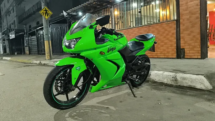 Kawasaki ninja 250r 2011