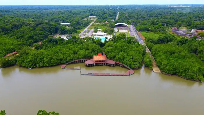 Vendo lote residencial no condomínio Miriti Golfe Marina - PRONTO PARA FINANCIAR!!