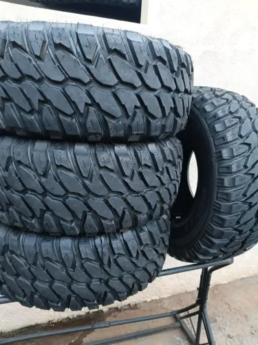 Pneu 33x12.50r15 Mt/Cravudo (Novos)