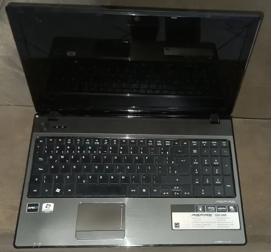 Computador Acer no estado para Restauro ou aproveitar peças 