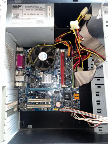 PC + Acessórios Gamer (2 Teclados, Mouse e Headset)