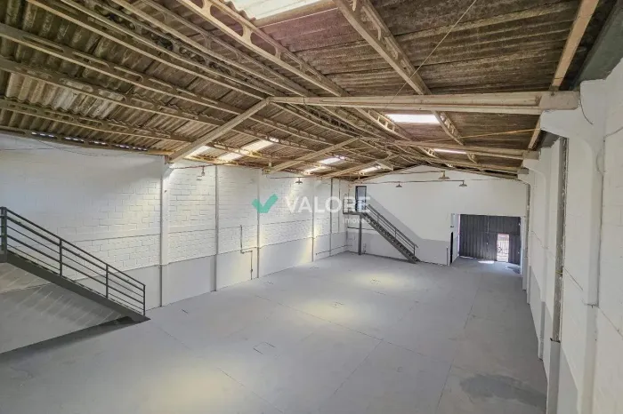 Galpão para alugar no Olhos D'Água