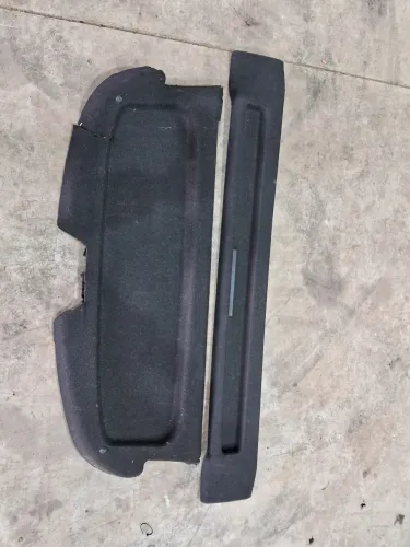 Tampão porta-malas stilo com detalhes 