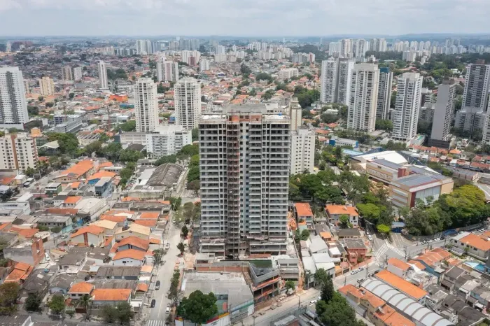 Apartamento para venda tem 92 metros quadrados com 2 quartos