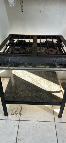 Fogão industrial 4 Bocas