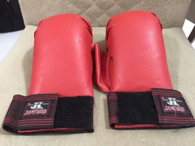 Par de luvas para karatê tamanho M