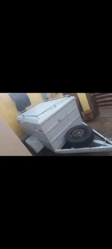 Carretinha Reboque Bau. R$ 5.000