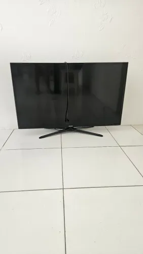 TV LED Samsung F6400 40''