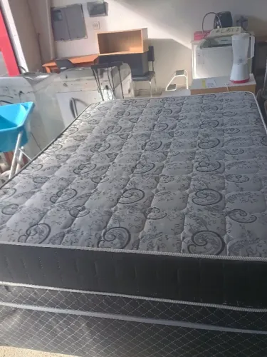 Cama box de casal filé colchão zerado