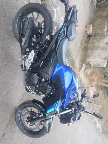 Moto semi nova fazer 250