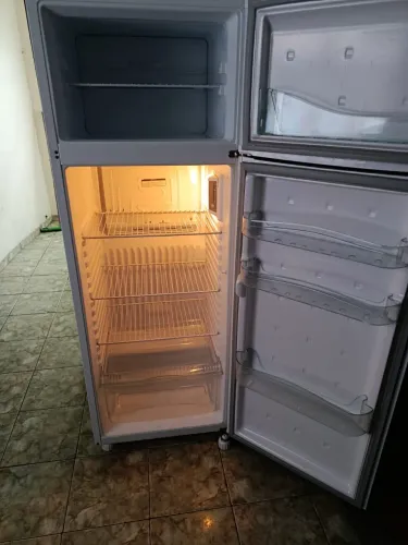 Geladeira cônsul 334L