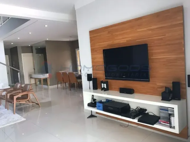 Casa condominio fechado Sobrado venda 167 metros 4 quartos sendo 3 suites Manacas Paulínia