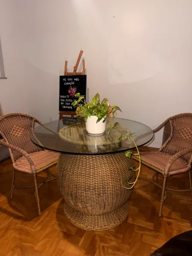 Mesa Redonda Rattan com Tampo de Vidro 1m