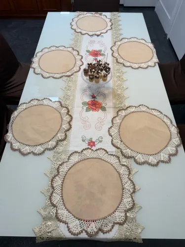 Caminho de mesa e jogo souplast 