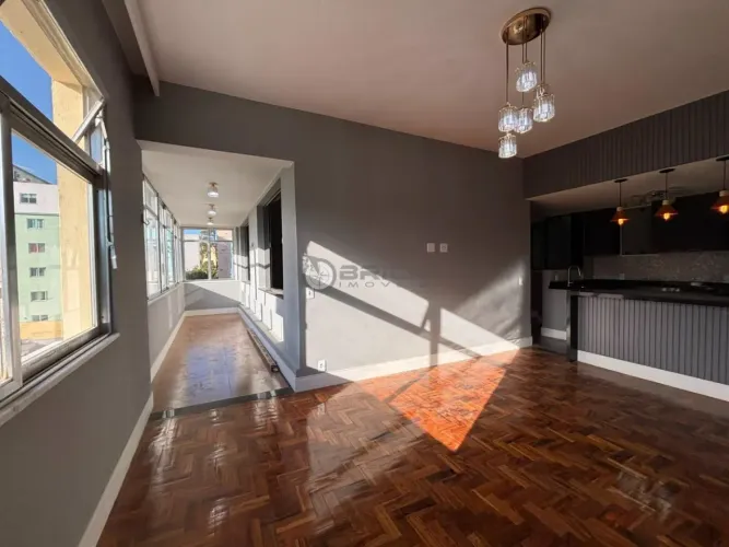 Apartamento para locação com 2 quartos, 60.2 m² no Alto - Teresópolis/RJ.
