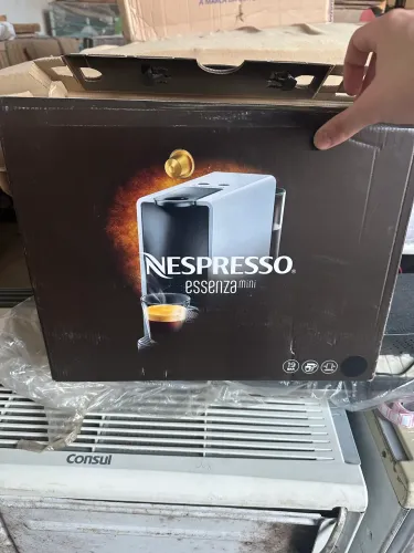 ? Nespresso Essenza Mini C30 127V | Completa com Caixa Original | Excelente Estado