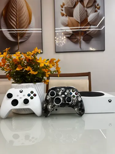 Xbox séries s + 2 controles