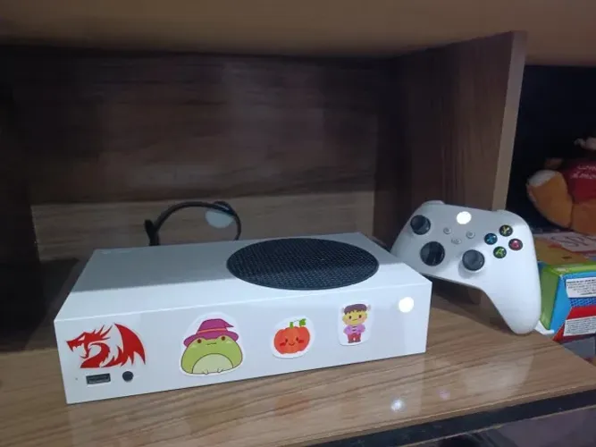 Xbox Series S SSD 512GB - Usado com Nota Fiscal