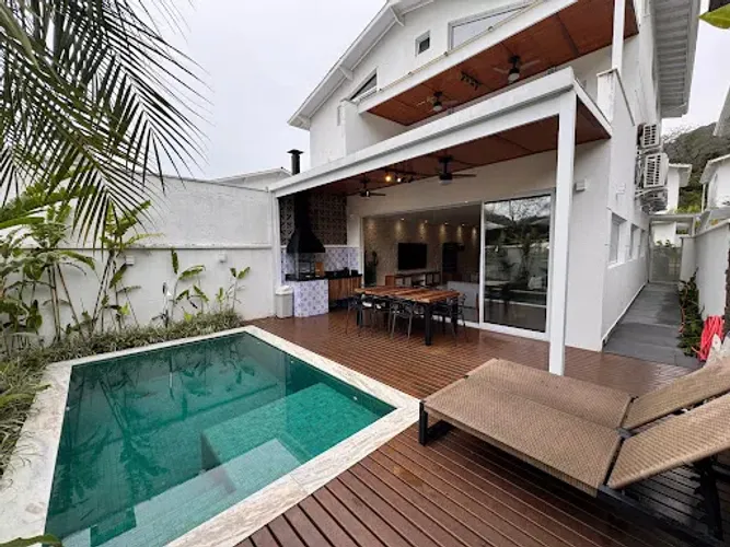 Casa com 4 dormitórios à venda, 180 m² por R$ 3.500.000,00 - Praia de Maresias - São Sebas