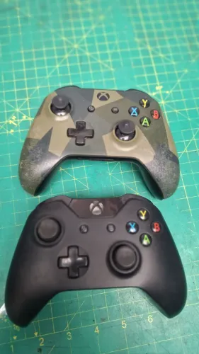 Par controle Xbox one *com defeito 
