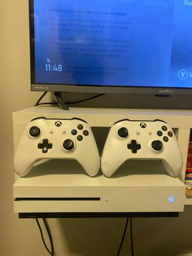 Xbox One S 1TB + 2 Controles Originais + Cabos - Excelente Estado