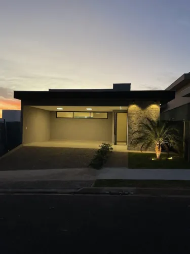 Casa em Condominio com 3 dormitórios para venda no bairro Floratta Nações Residencial
