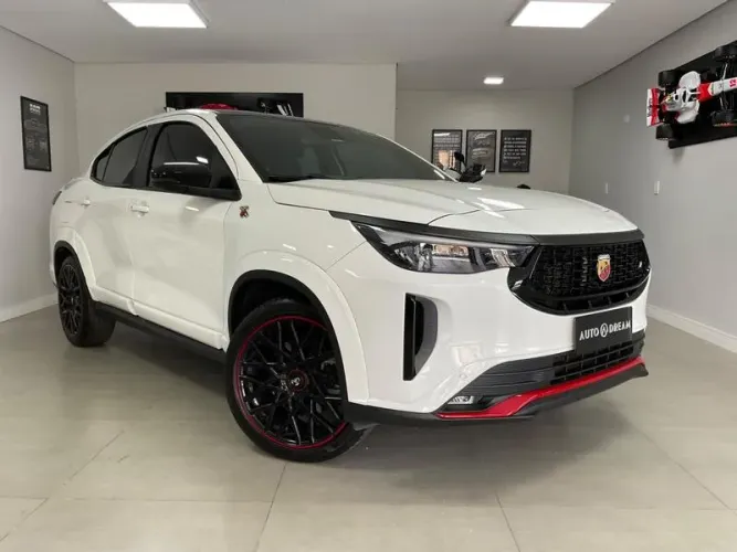 Fiat Fastback Abarth Turbo Flex 1.3 Aut. 2024