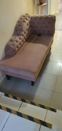 DIVAN