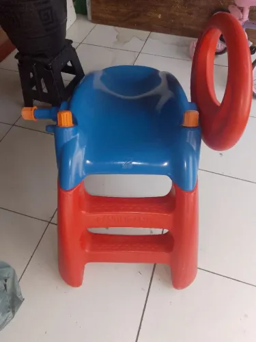 Escorrego infantil 