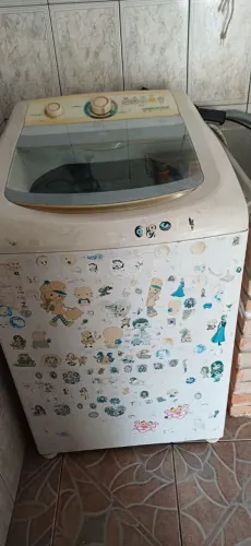 Máquina de lavar roupas