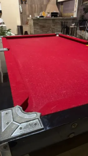 Mesa de bilhar e  sinuca