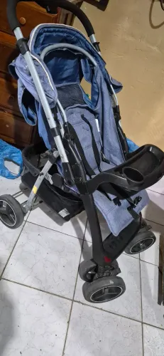 CARINHO DE BEBÊ SEMINOVO,ZERADO USADO SOMENTE UMA VEZ PERFEITO PARA SEU ANJINHO