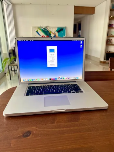 MacBook Pro 17 Pol. i7-5.3GHz, 16G Ram, Ventura, 3 Terra Memoria