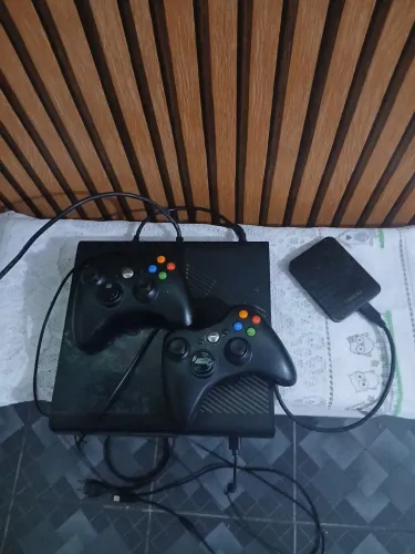 VENDO XBOX 360 SLIM DESBLOQUEADO (USADO)
