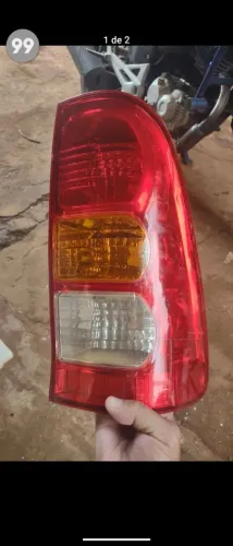 Lanterna da Hilux lado esquerdo