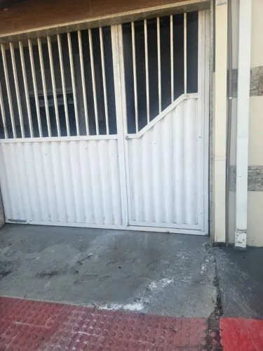 Casa de três quartos com suíte